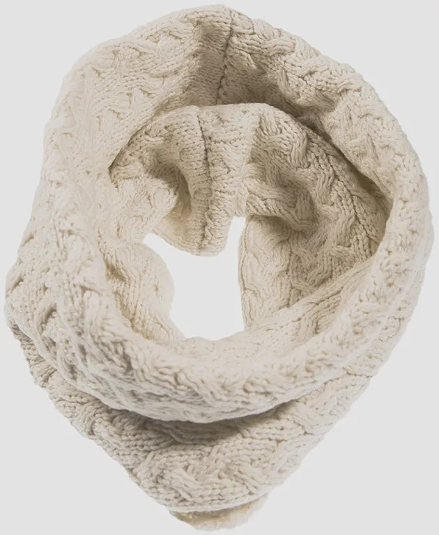 Aran Infinity Cable Scarf | Natural