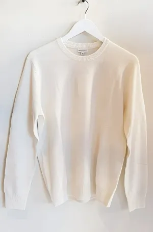 Campbell & Co. Classic Round Neck Sweater in Snow