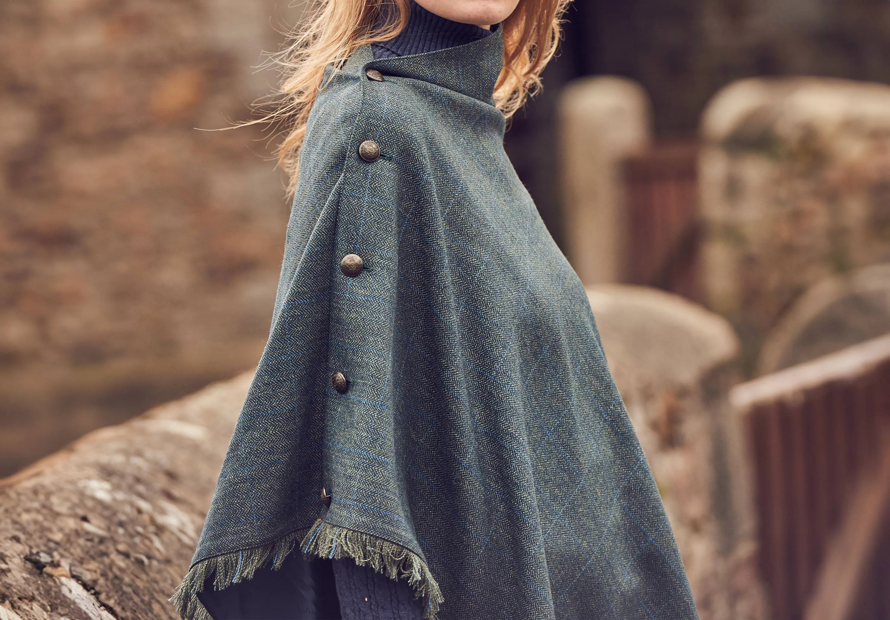 Hazelwood Tweed Poncho - Mist