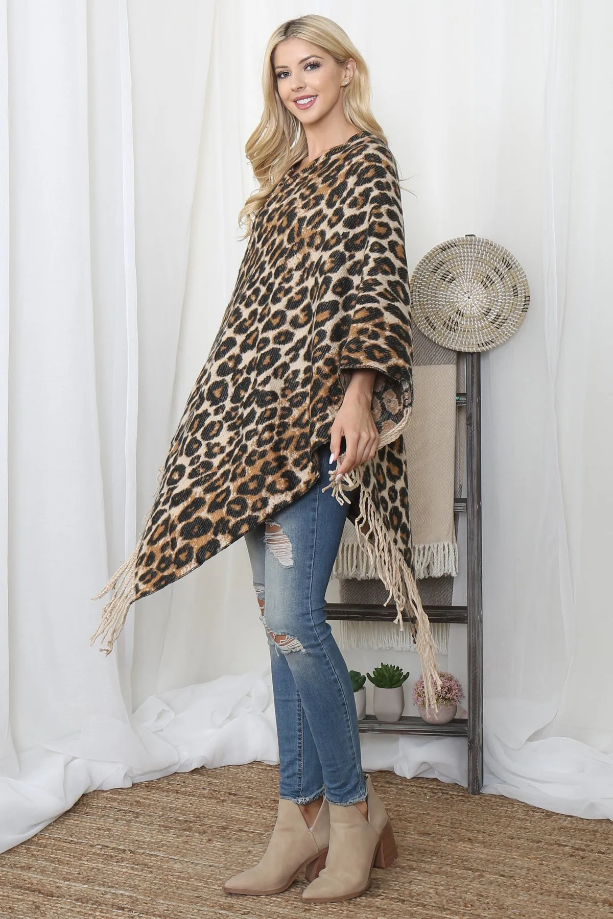 LEOPARD PRINT TASSEL PONCHO-BROWN