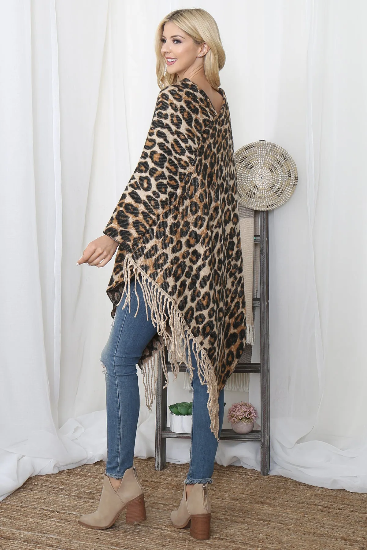 LEOPARD PRINT TASSEL PONCHO-BROWN