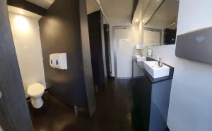 Luxury 3 3 Toilet Hire