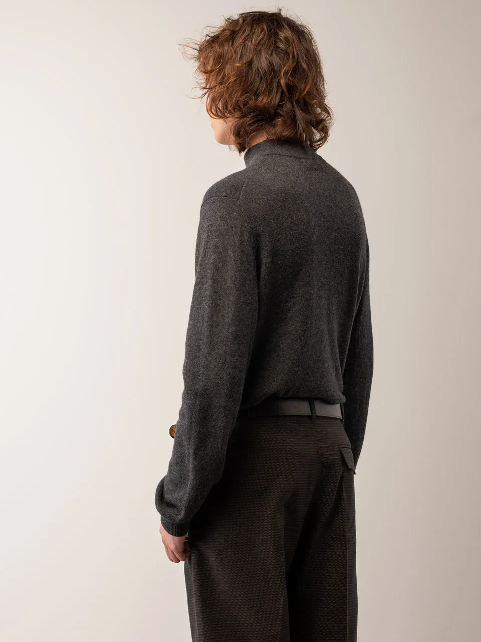 Men Mockneck Sweater_Graphite