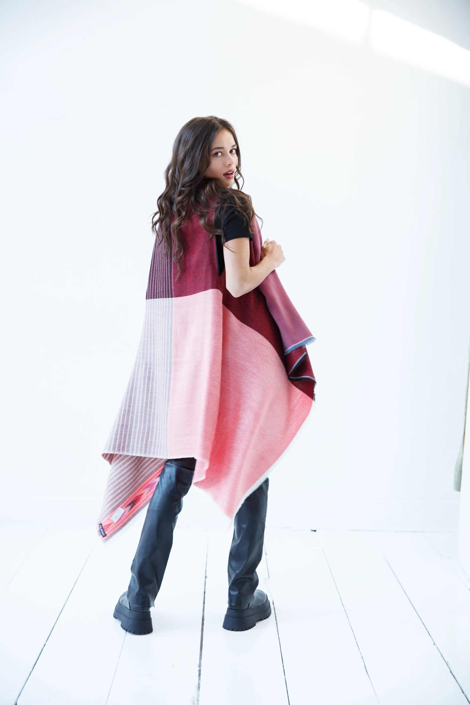 PETITE Light Wool Cape Fusion Red