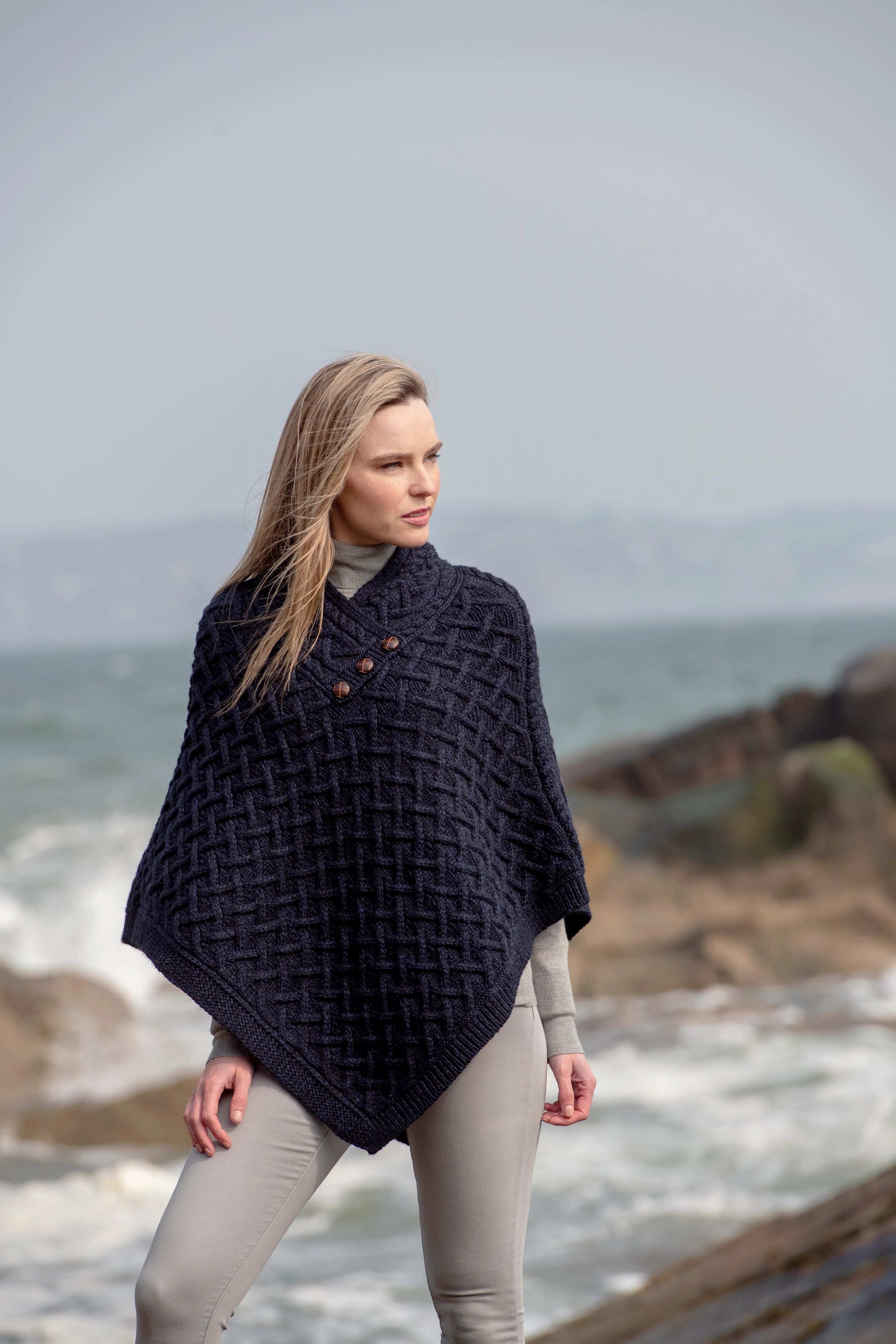 SUPER SOFT MERINO LATTICE STITCH ARAN CAPE