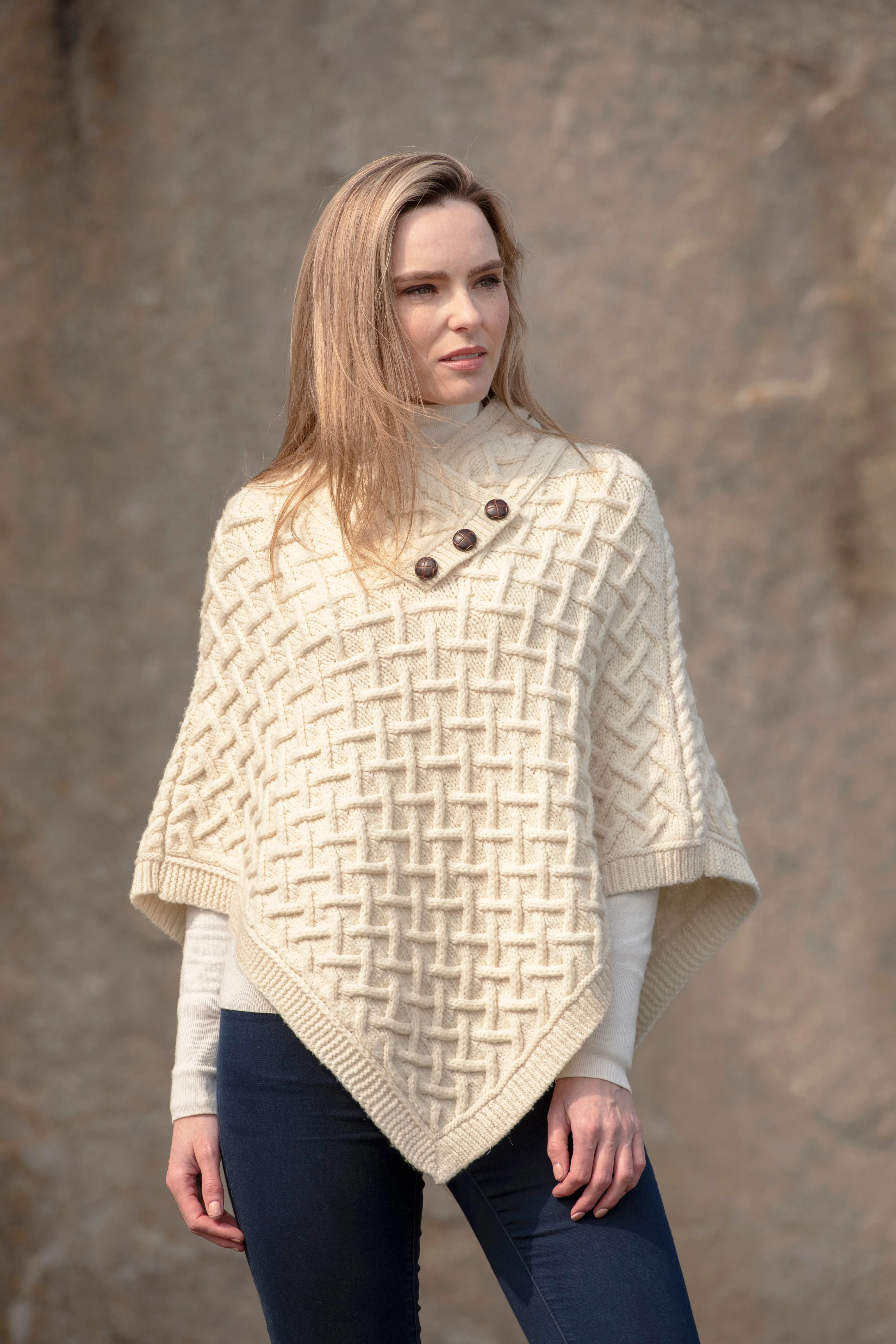 SUPER SOFT MERINO LATTICE STITCH ARAN CAPE