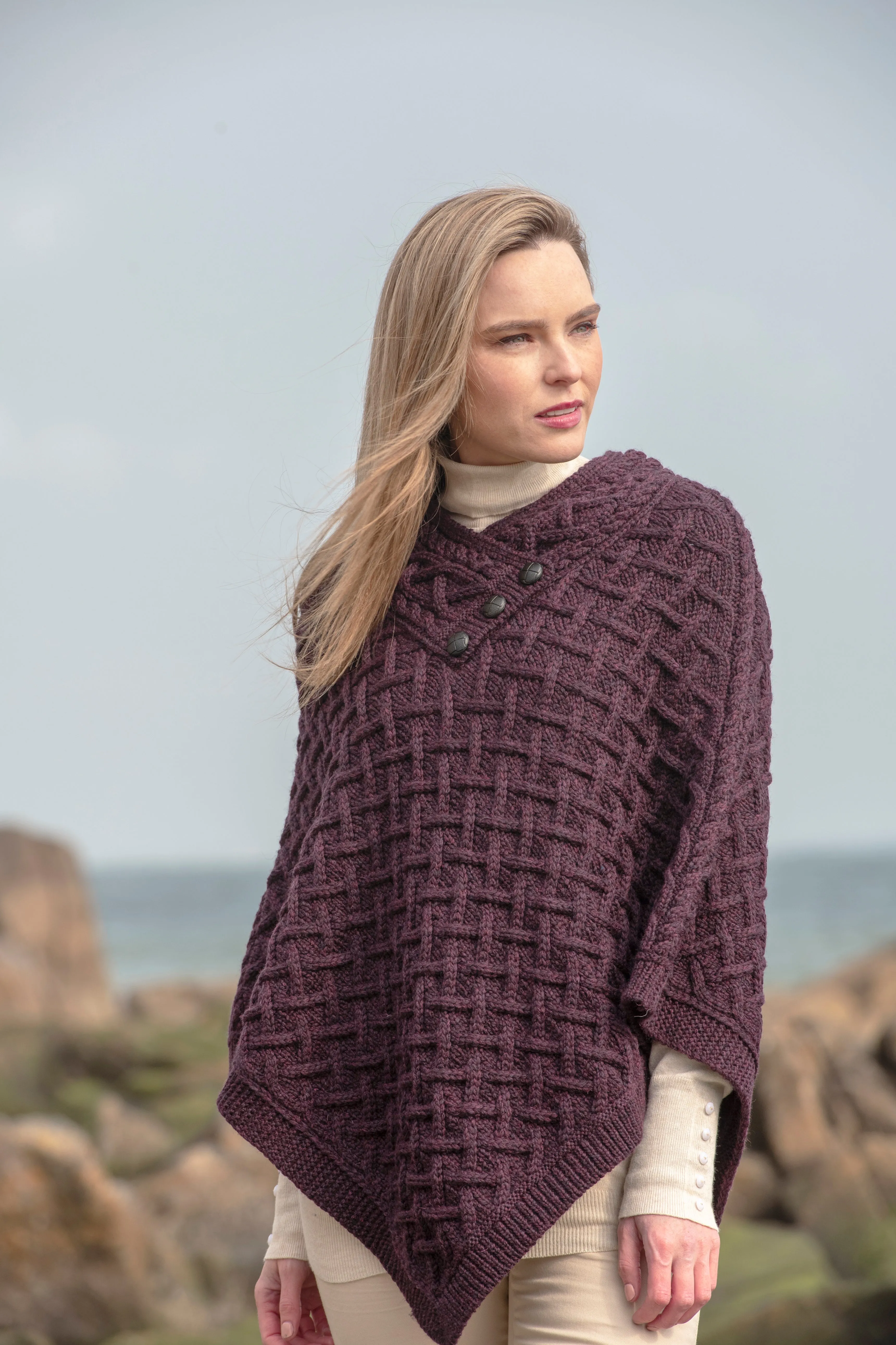 SUPER SOFT MERINO LATTICE STITCH ARAN CAPE