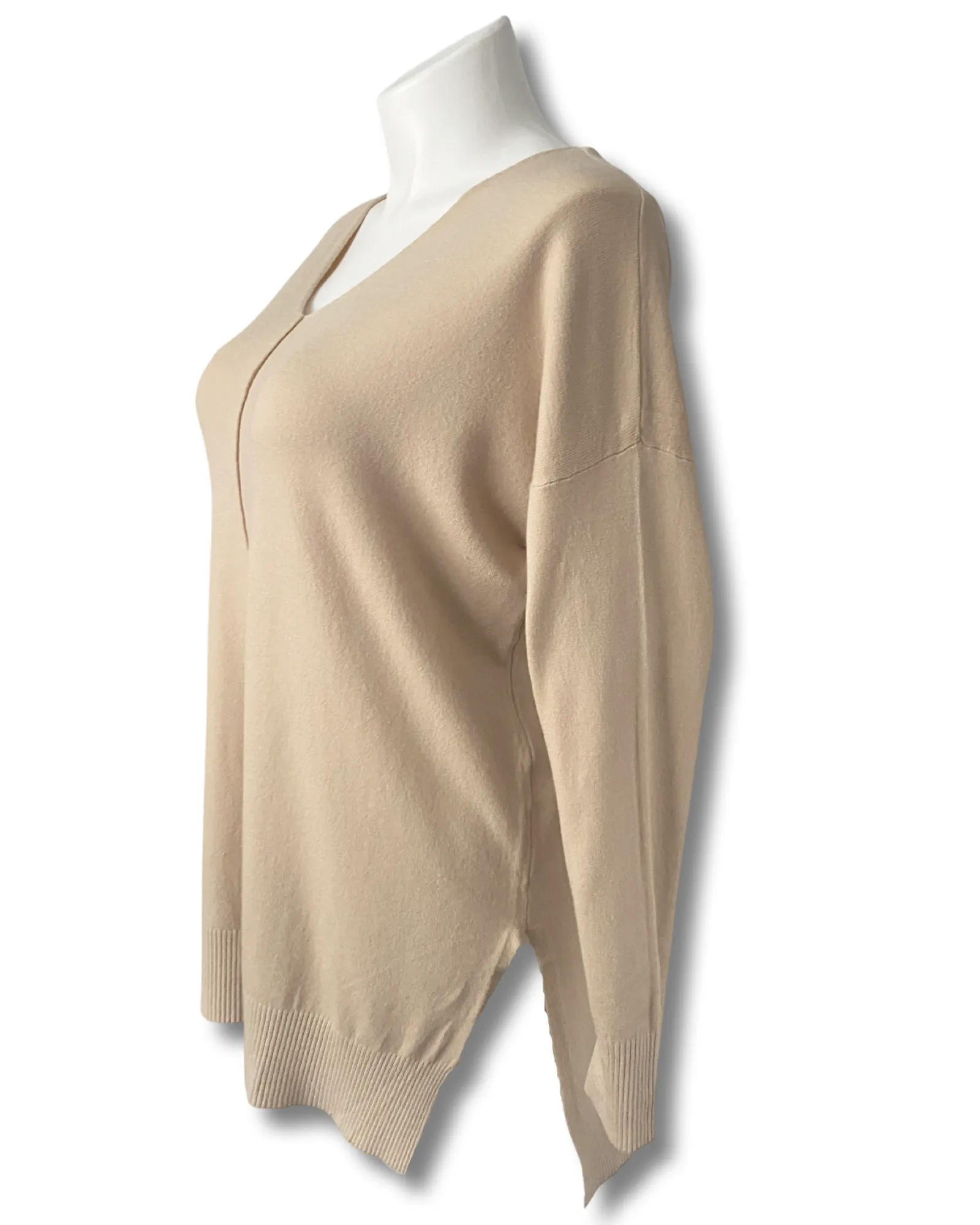 V-Neck Center Seam Viscose Sweater in Sand