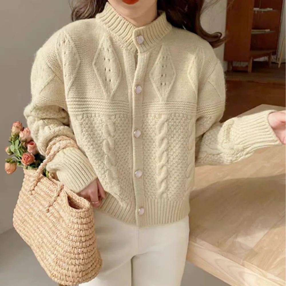 Womens Pattern Batwing Knit Cardigan